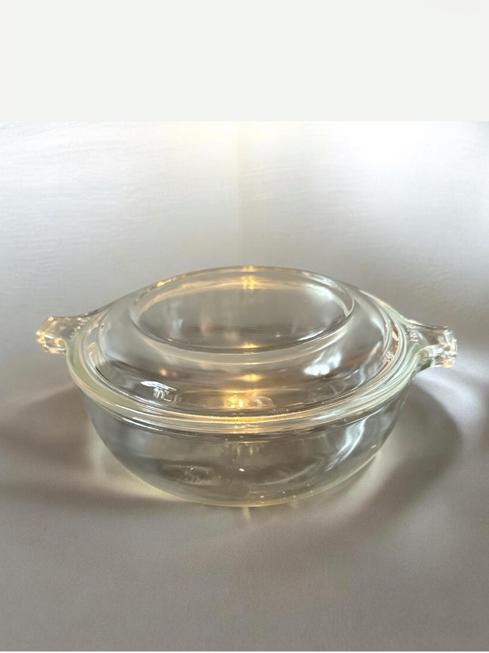 Vintage Pyrex clear 20oz baking casserole dish with lid